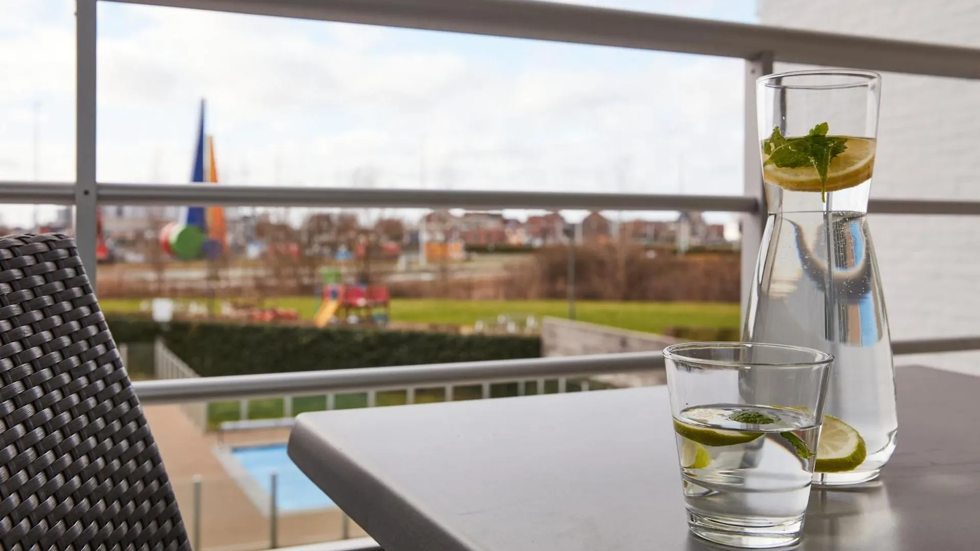 Apartment Holiday Suites Zeebrugge Belgium