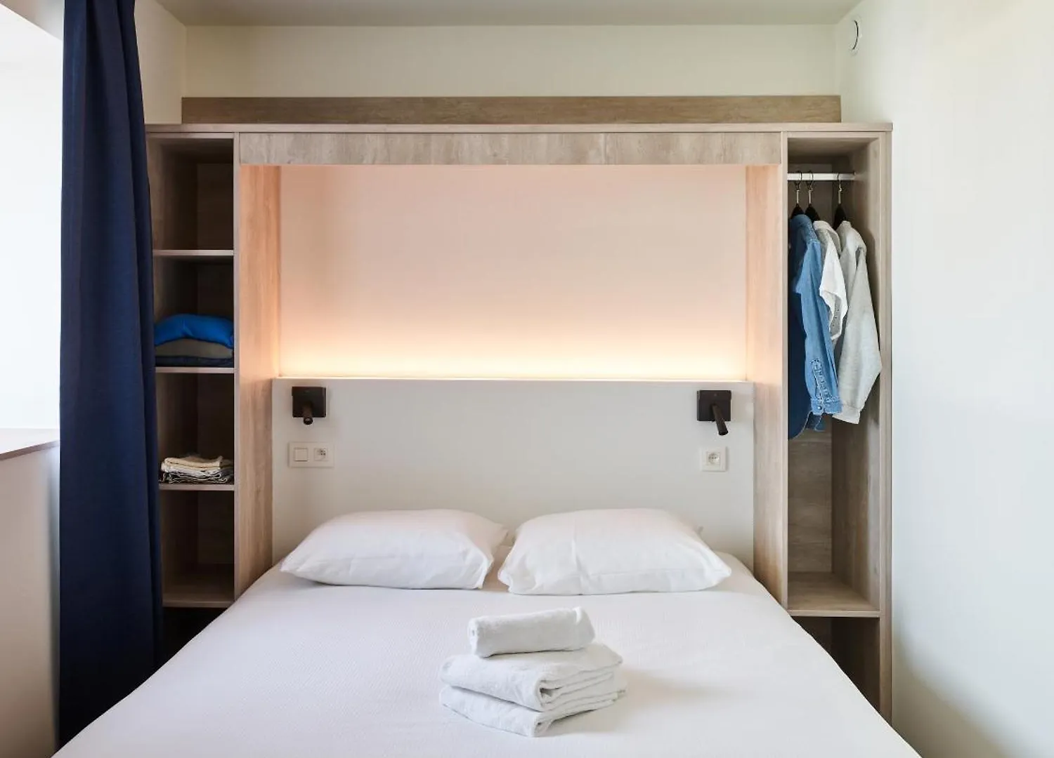 Holiday Suites Zeebrugge 0*, Bruges Belgium