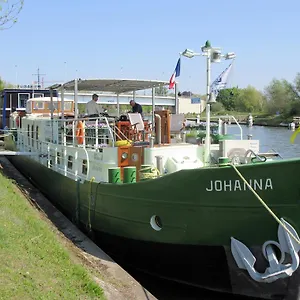 Barge Johanna Bed & Breakfast