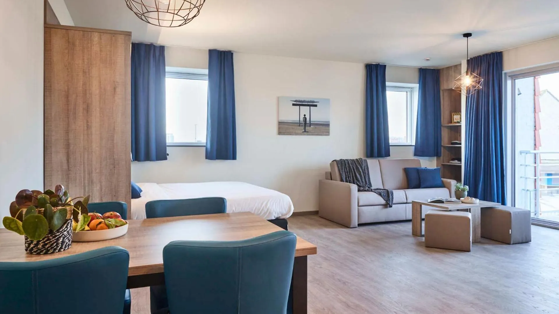 Apartment Holiday Suites Zeebrugge Belgium