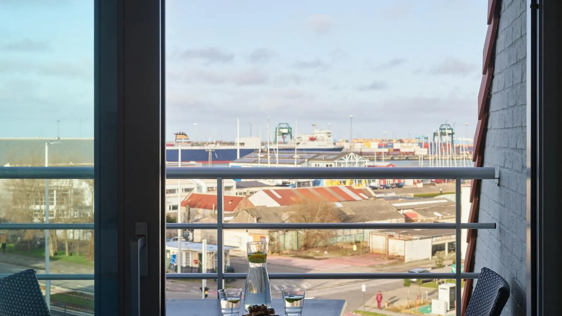 Holiday Suites Zeebrugge Apartment Bruges